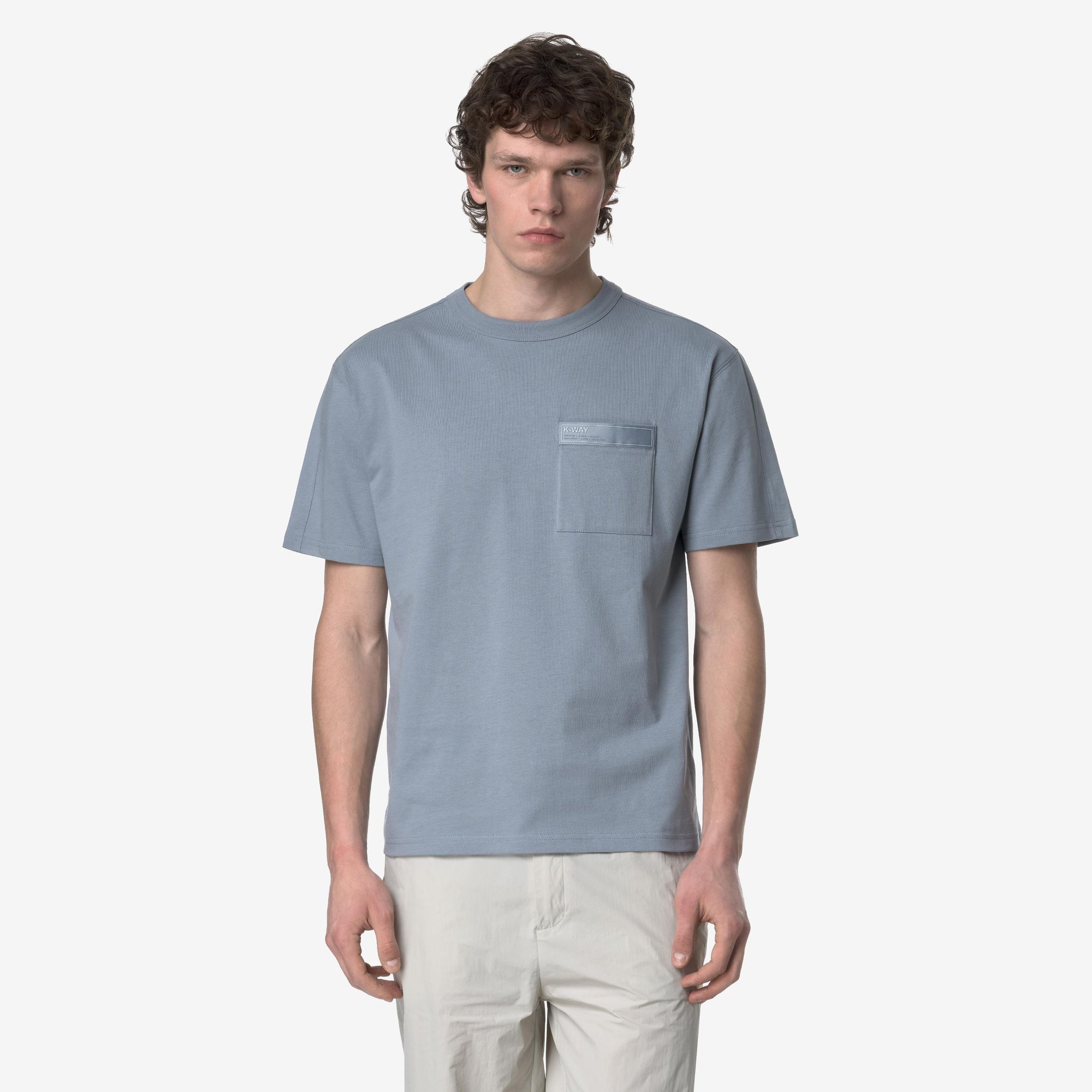 T-shirt casual da uomo grigio con tasca e applicazioni con logo K2135HW WA9 K-WAY 