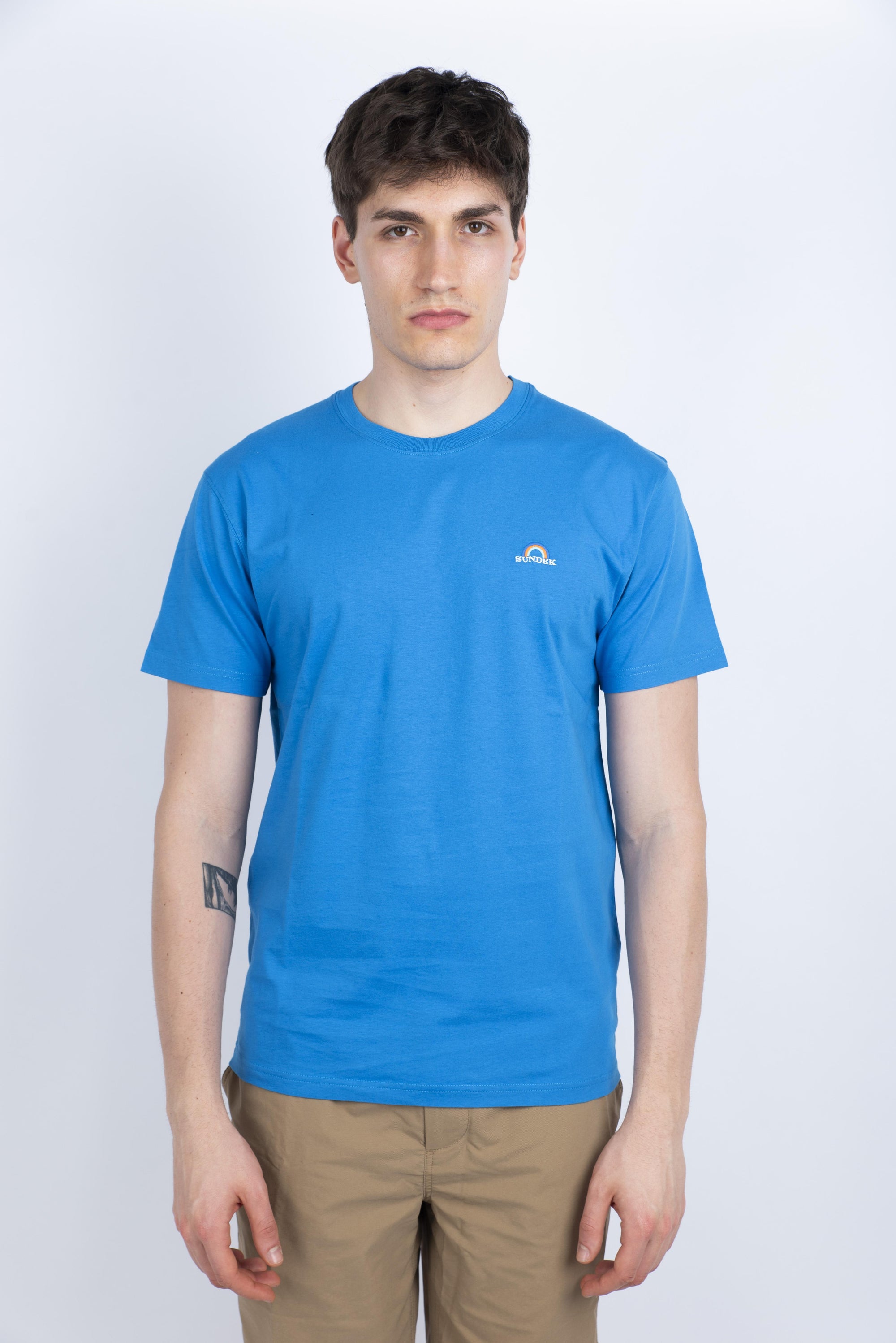 T-shirt con ricamo Arcobaleno blu M677TEJS800 A6601 SUNDEK 