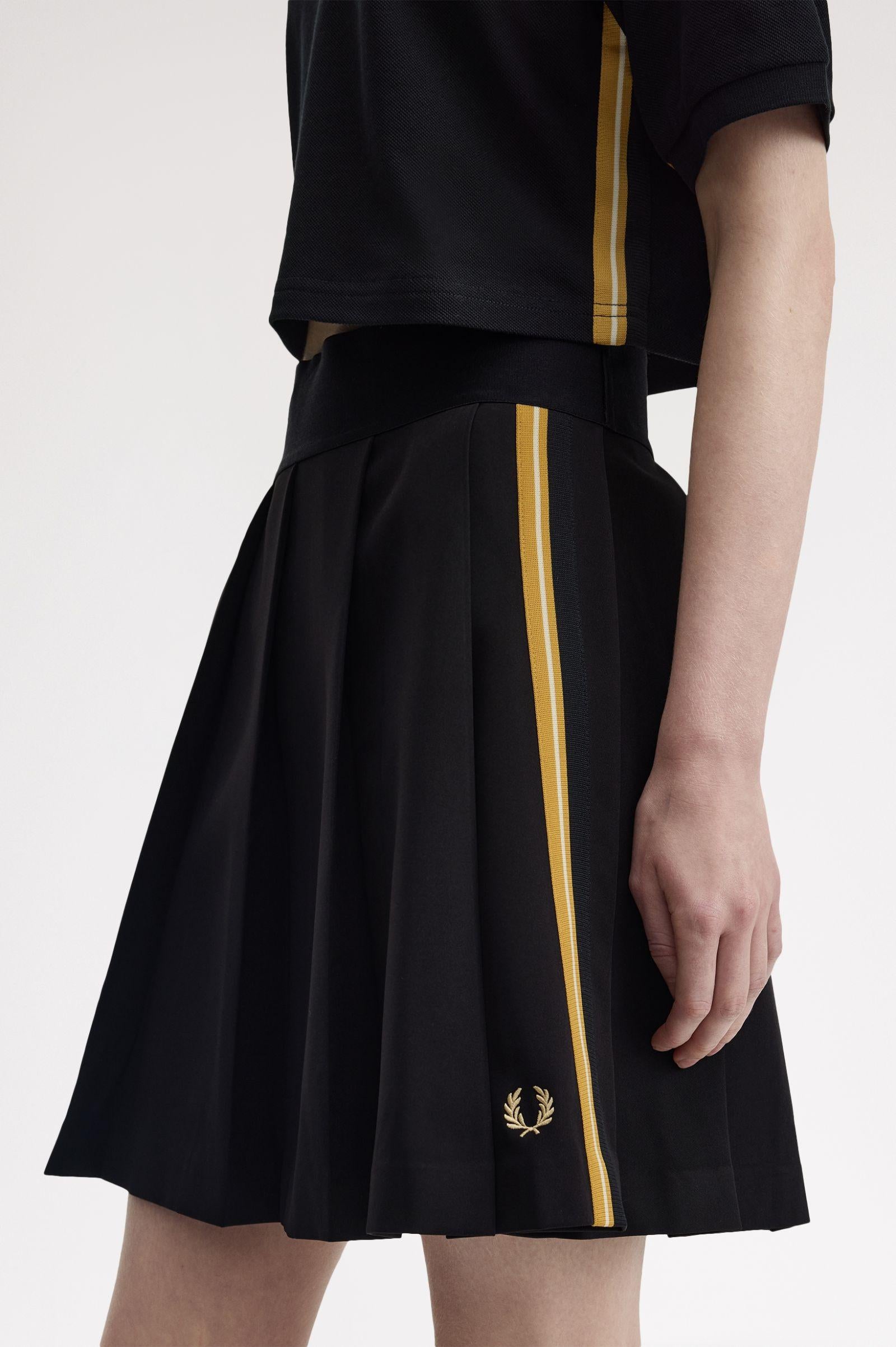 Gonna plissettata con fettuccia E210657 90A FRED PERRY 