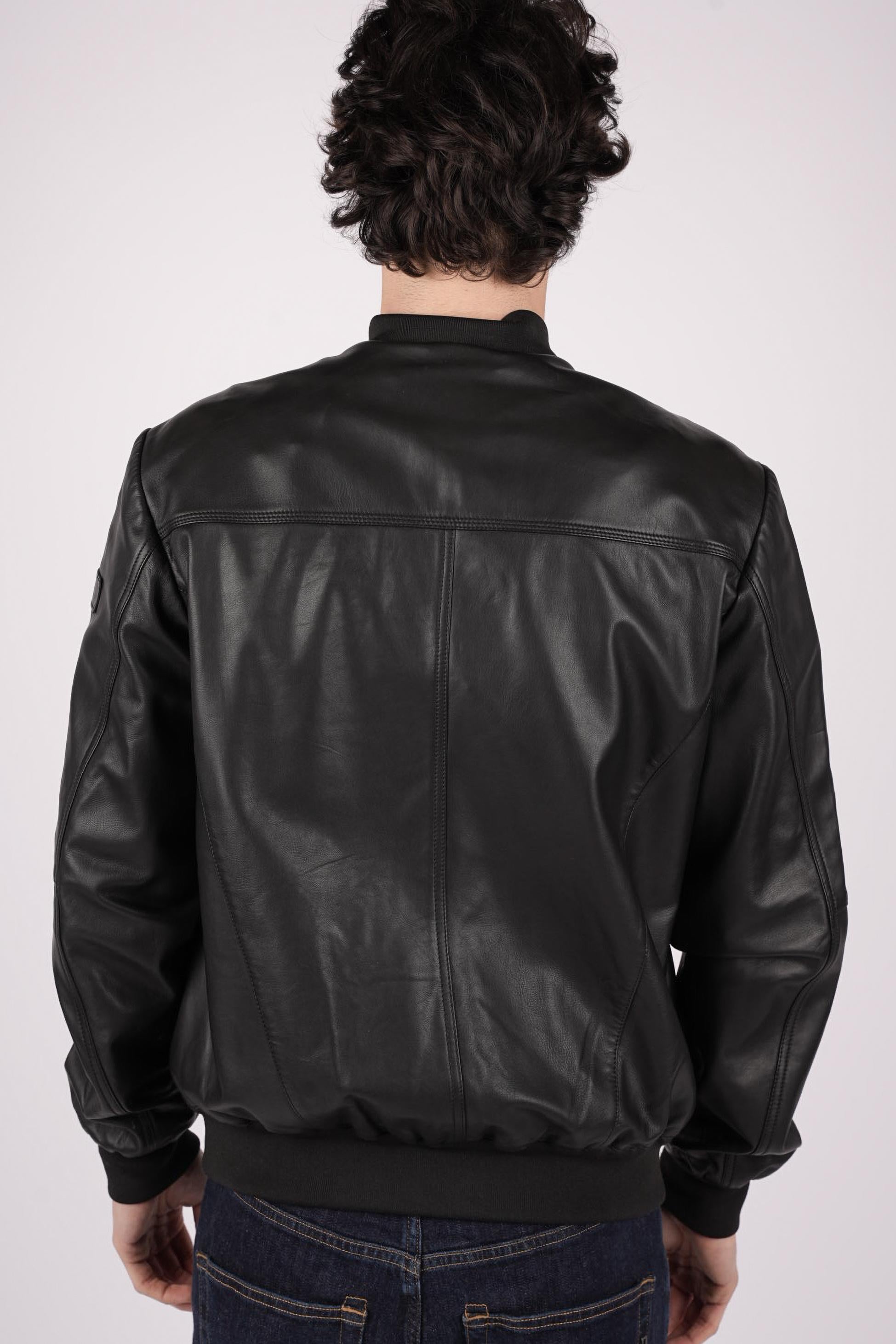 Giacca in pelle con taschini al petto PEU5411 NER PEUTEREY 