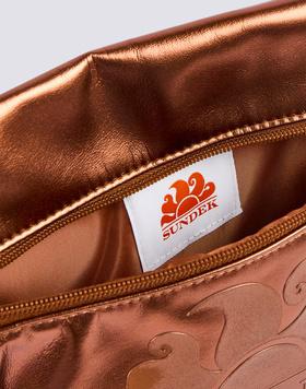 Borsa clutch laminata con logo AW416ABPU7LA B0300 SUNDEK 