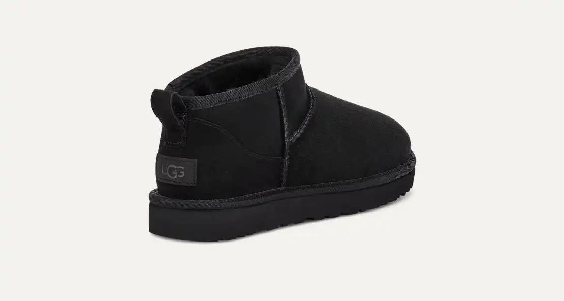 Stivali Classic Ultra Mini 1116109 BLK UGG 