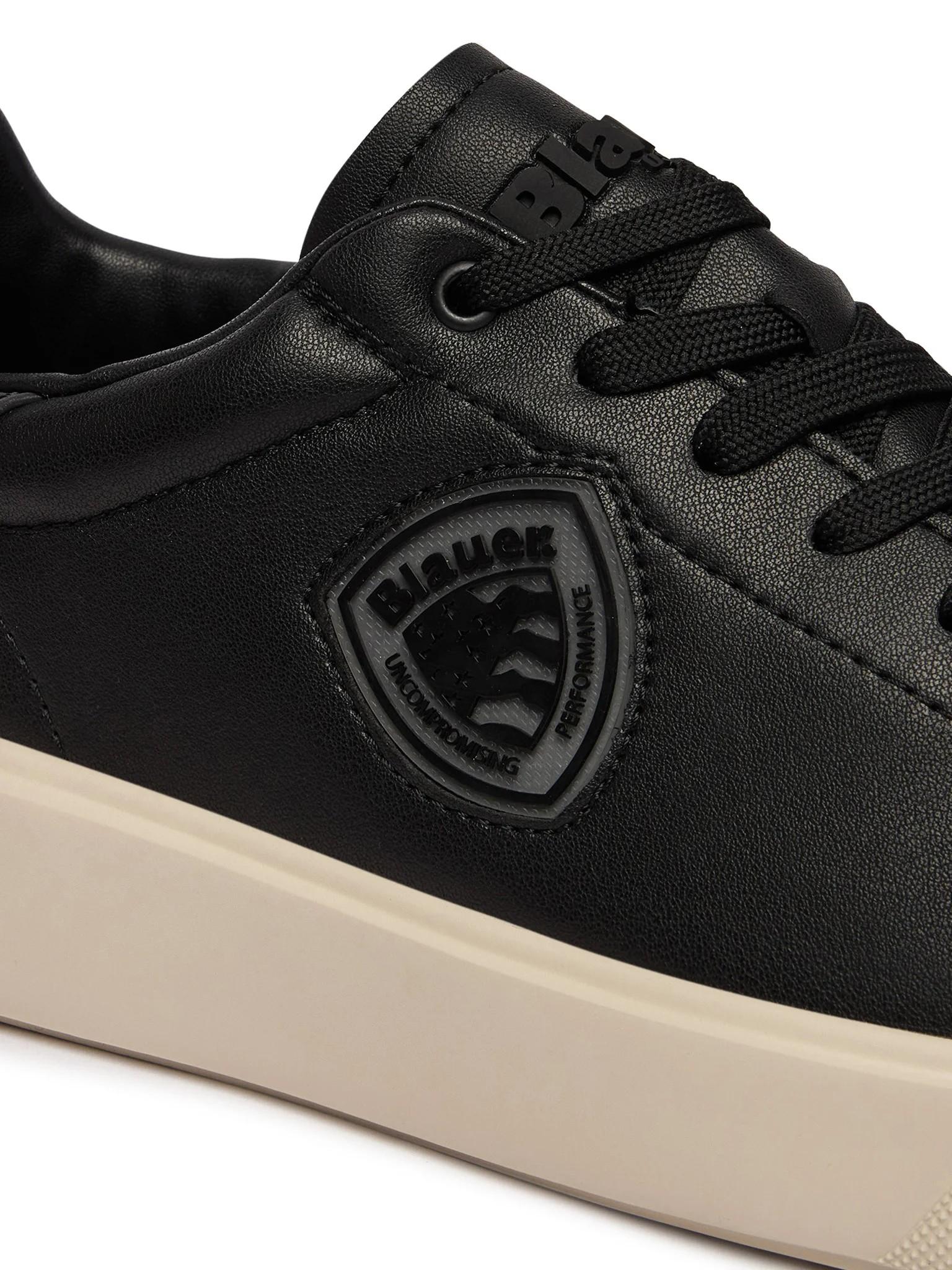 Blauer sneakers nere uomo S6BUCK07LEA BLK BLAUER SHOES 